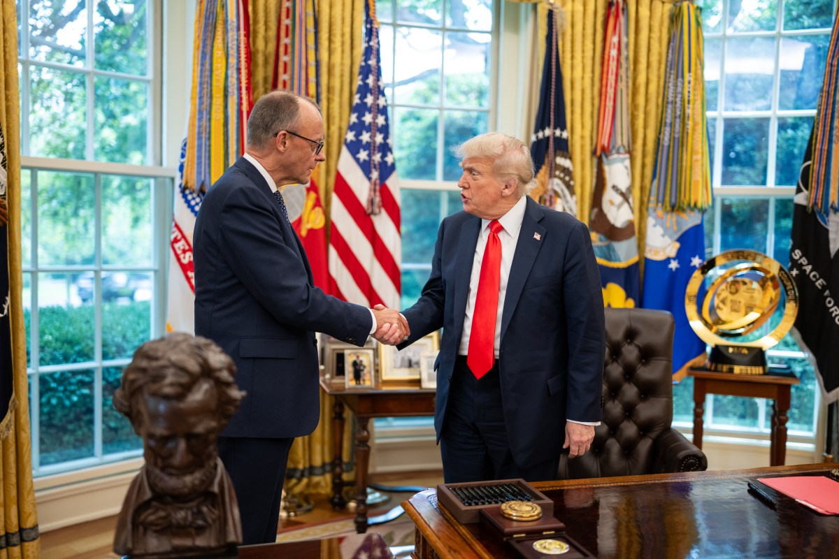 Trump amvaa kansela wa Ujerumani baada ya kiongozi huyo kusema Marekani imedhalilishwa na Iran
