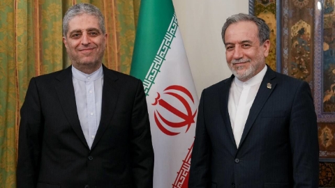 Waziri wa Mambo ya Nje Abbas Araghchi amesisitiza haja ya kuimarisha na kupanua uhusiano wa pande mbili na Vietnam.