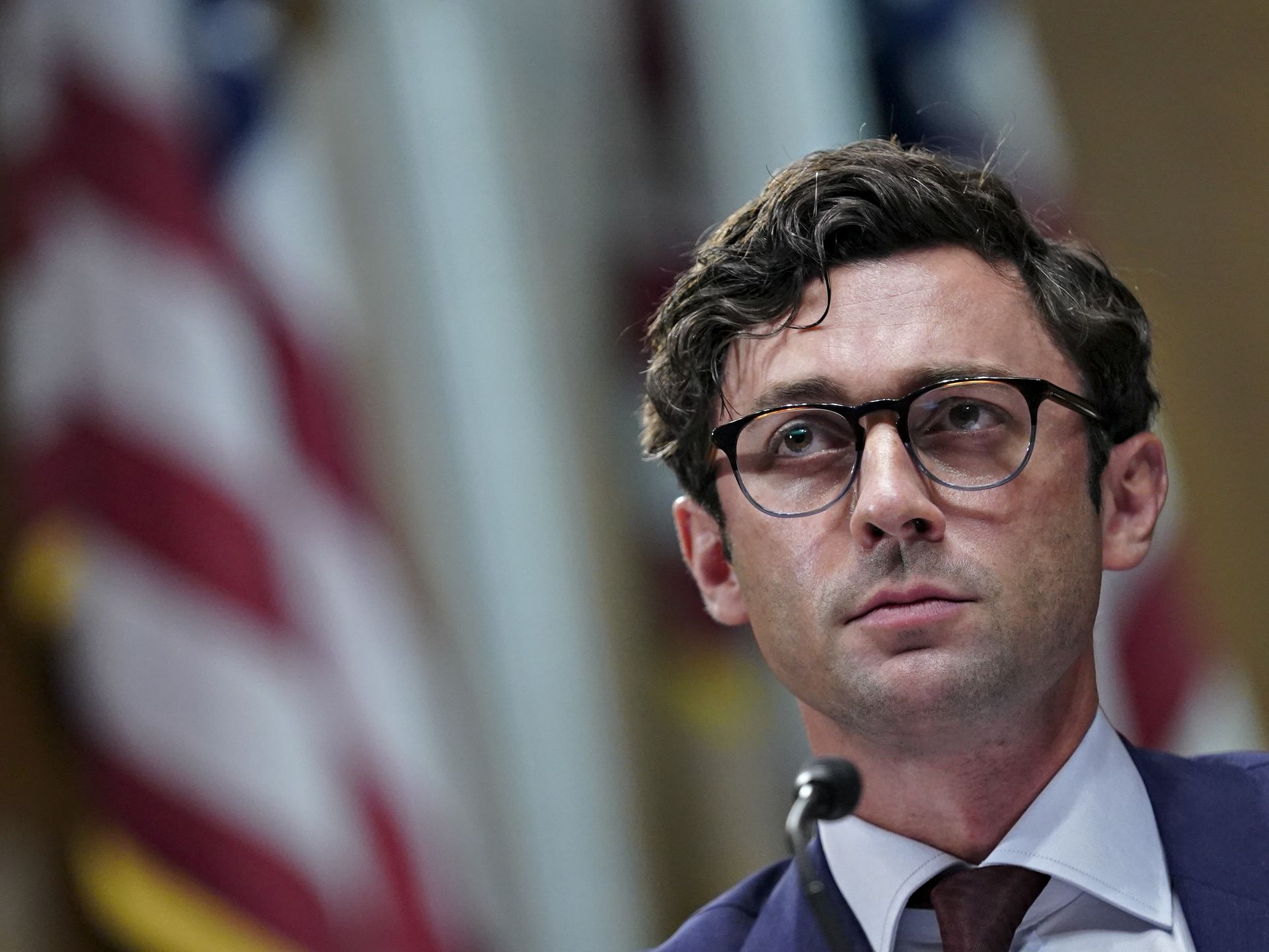 “USHINDI WA UONGO:” Seneta Ossoff Aanika Jinsi Trump Alivyoipotosha Marekani Kuhusu Vita vya Iran