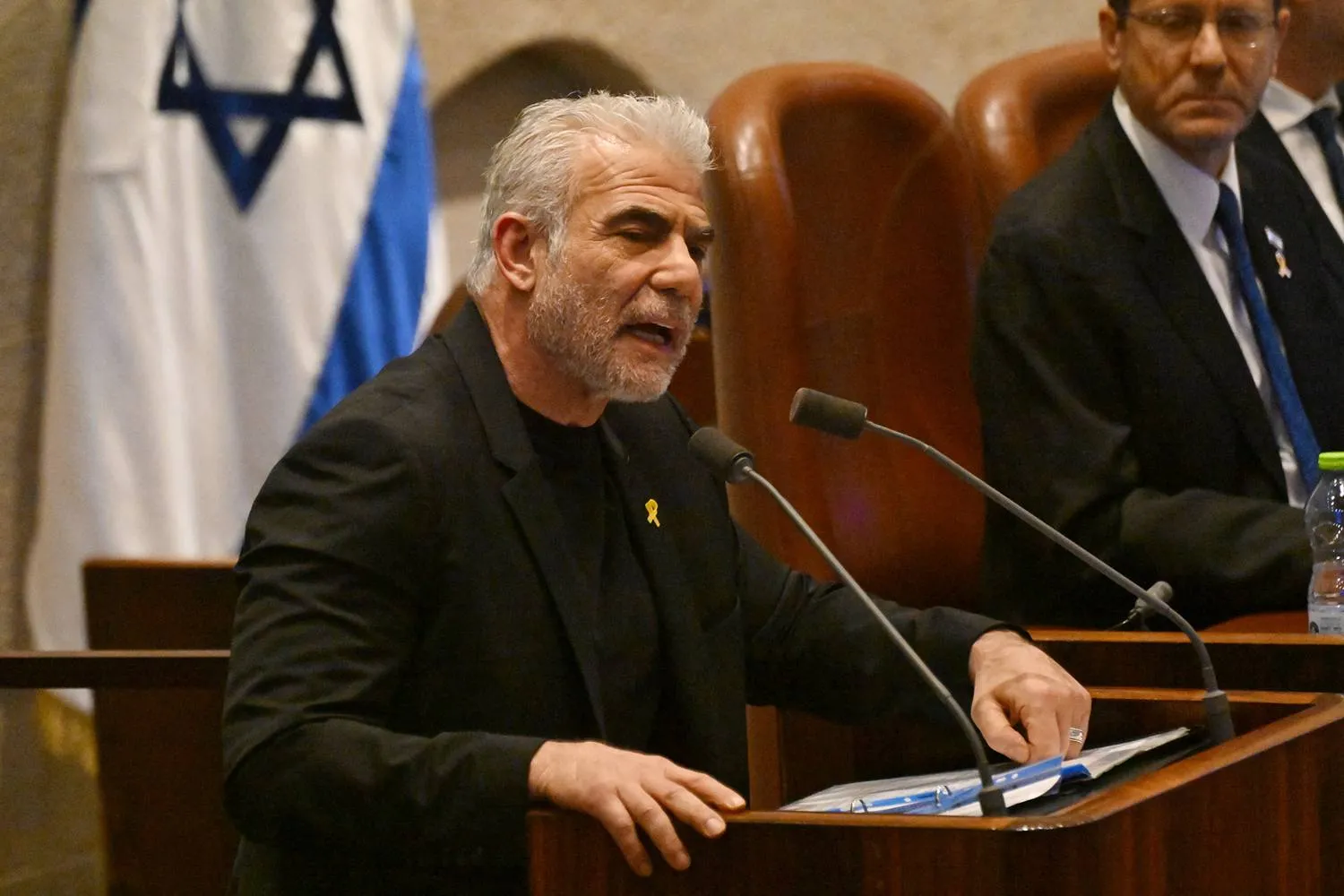 Lapid ainyoshea kidole serikali ya Netanyahu: “operesheni dhidi ya Iran ni kupoteza muda”